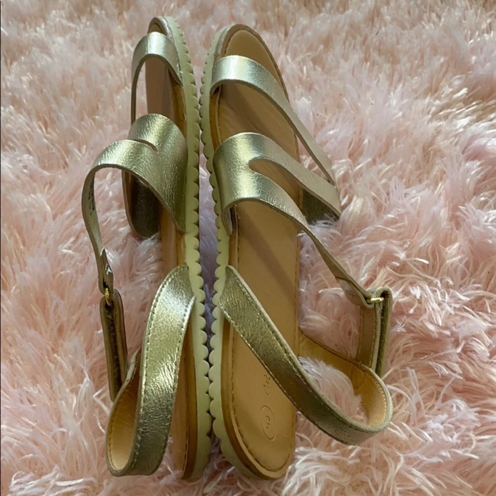 Cat & Jack Girls Gold Metallic Velcro Sandals